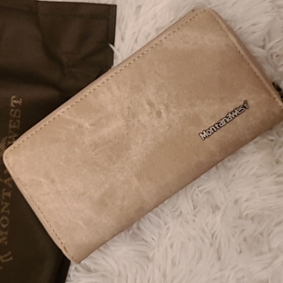 NWT Western Aztec embroidered Montana West Wrangler wallet with dust jacket. - Picture 3 of 7